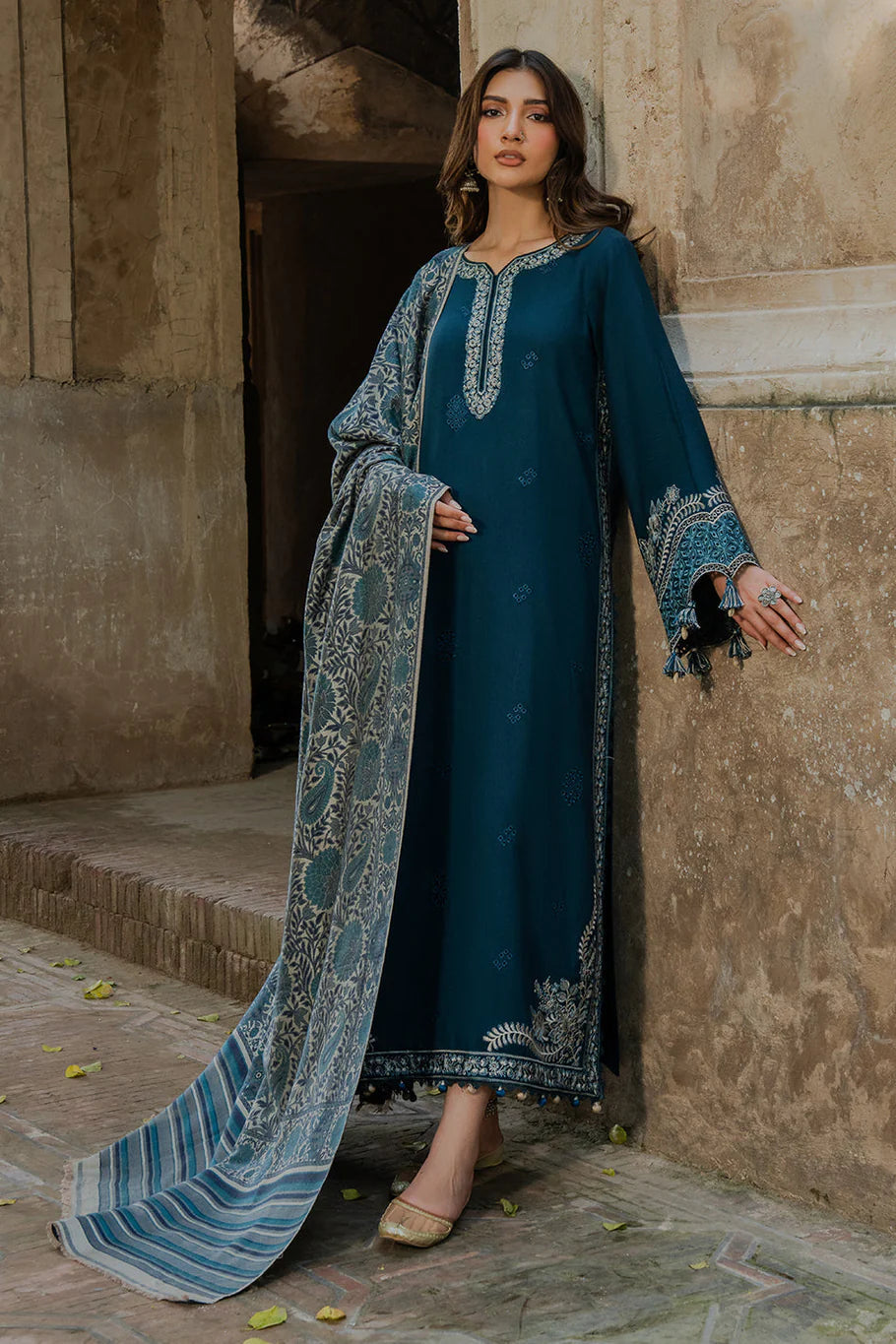 download (68) Izel 3Piece Embroidered Summer Lawn Collection