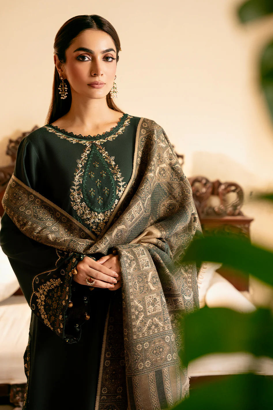 Khayaal_6 Izel 3Piece Embroidered Summer Lawn Collection