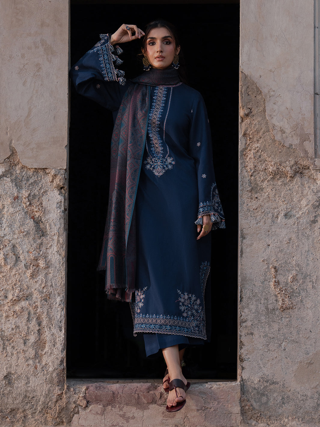 MASHQ_2_63595050-4599-4666-841e Izel 3Piece Embroidered Summer Lawn Collection