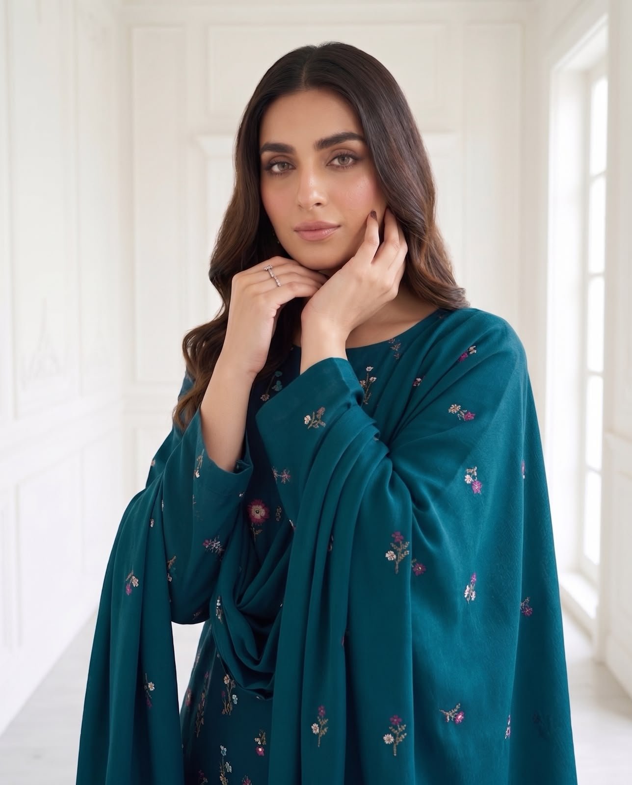 2f5ac979-353a-4b5a-acb6-c44bc5448880 Premium Airjet Dhanak With EMBROIDERY Dhanak Shawl